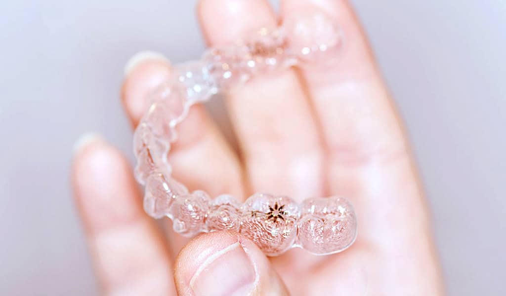 ortodoncia invisalign en Badalona