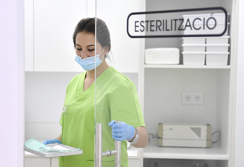 desinfección y esterilización dental en Badalona